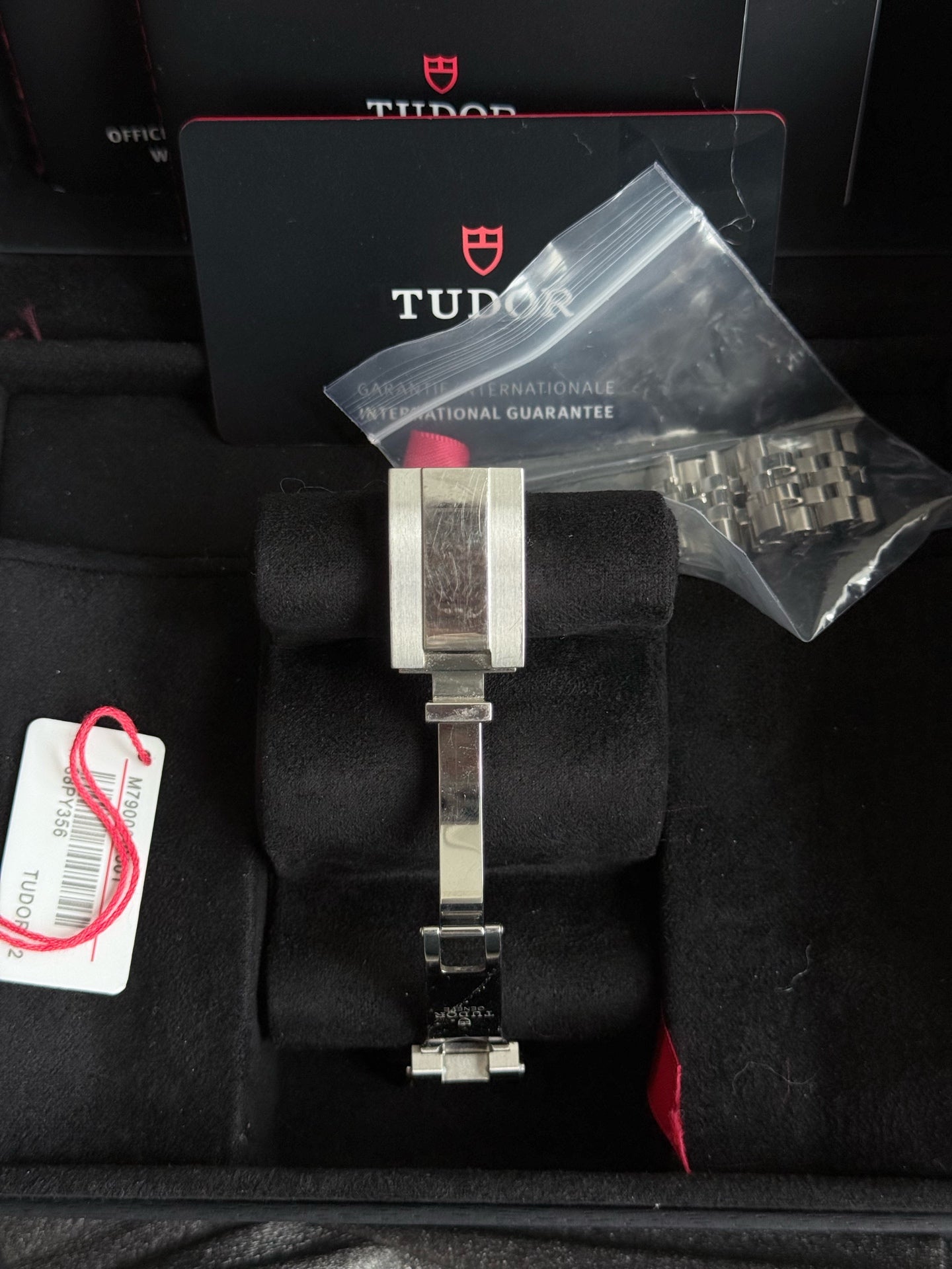 Tudor Ref. M79000-0001 37mm pre owned 2025 full set