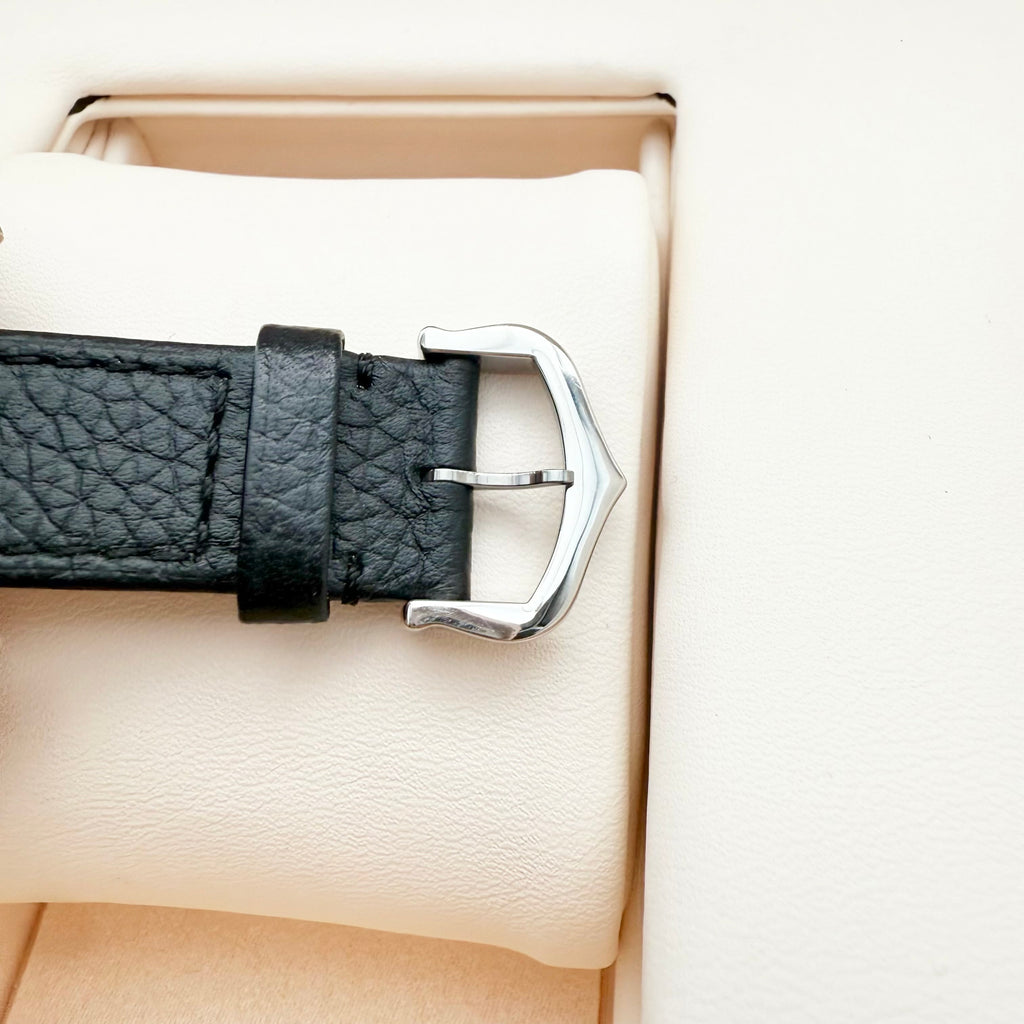 Cartier Tank Must SolarBeat™ WSTA0120 quartz 33.7 x 25.5 full set 2025 extended warranty until 2033