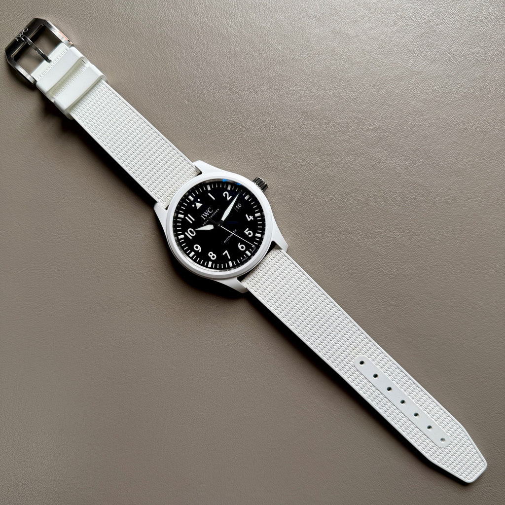 IWC Pilot’s Watch IW328104, 2025 full set