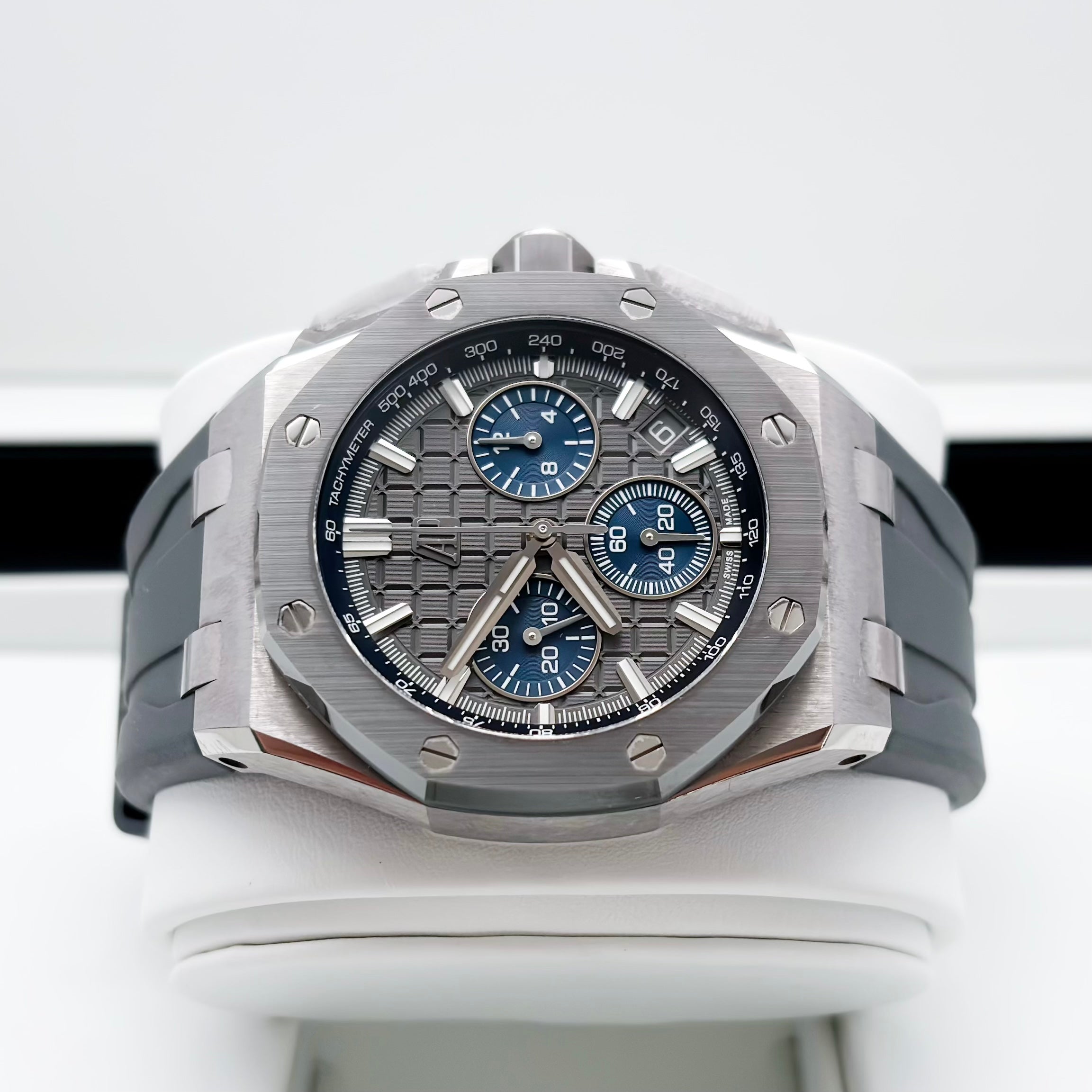Audemars Piguet Royal Oak Offshore Ref. 26420IO.OO.A009CA.01 Titanium 43mm Automatic Chronograph 2021 Full Set (No Box)