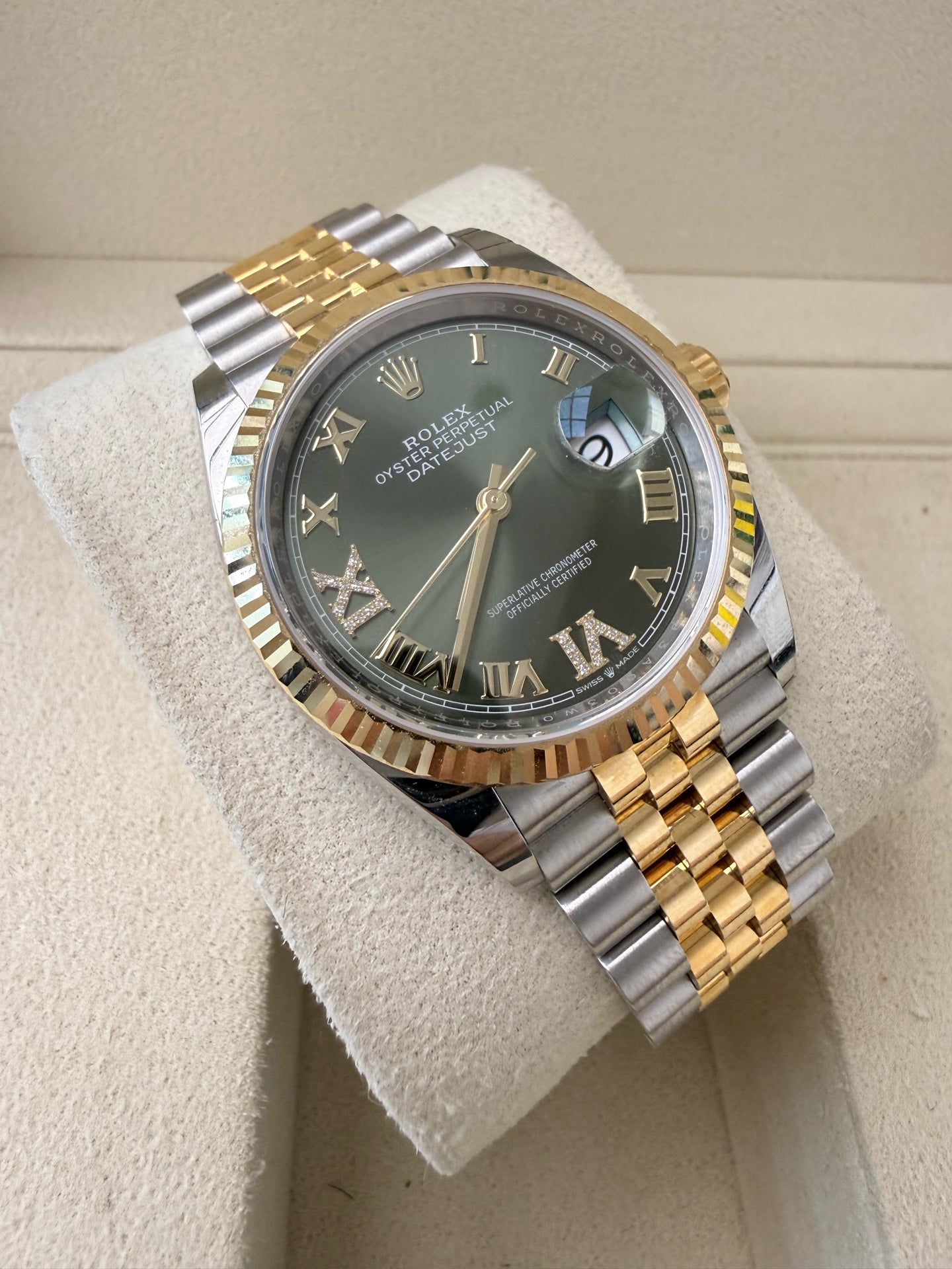 Rolex Datejust Ref. M126233-0025 automatic winding two tone oystersteel and yellow gold 36mm watch only