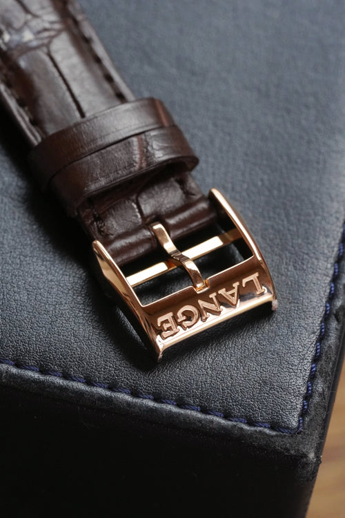 A. Lange & Söhne Ref. 232.032 with box