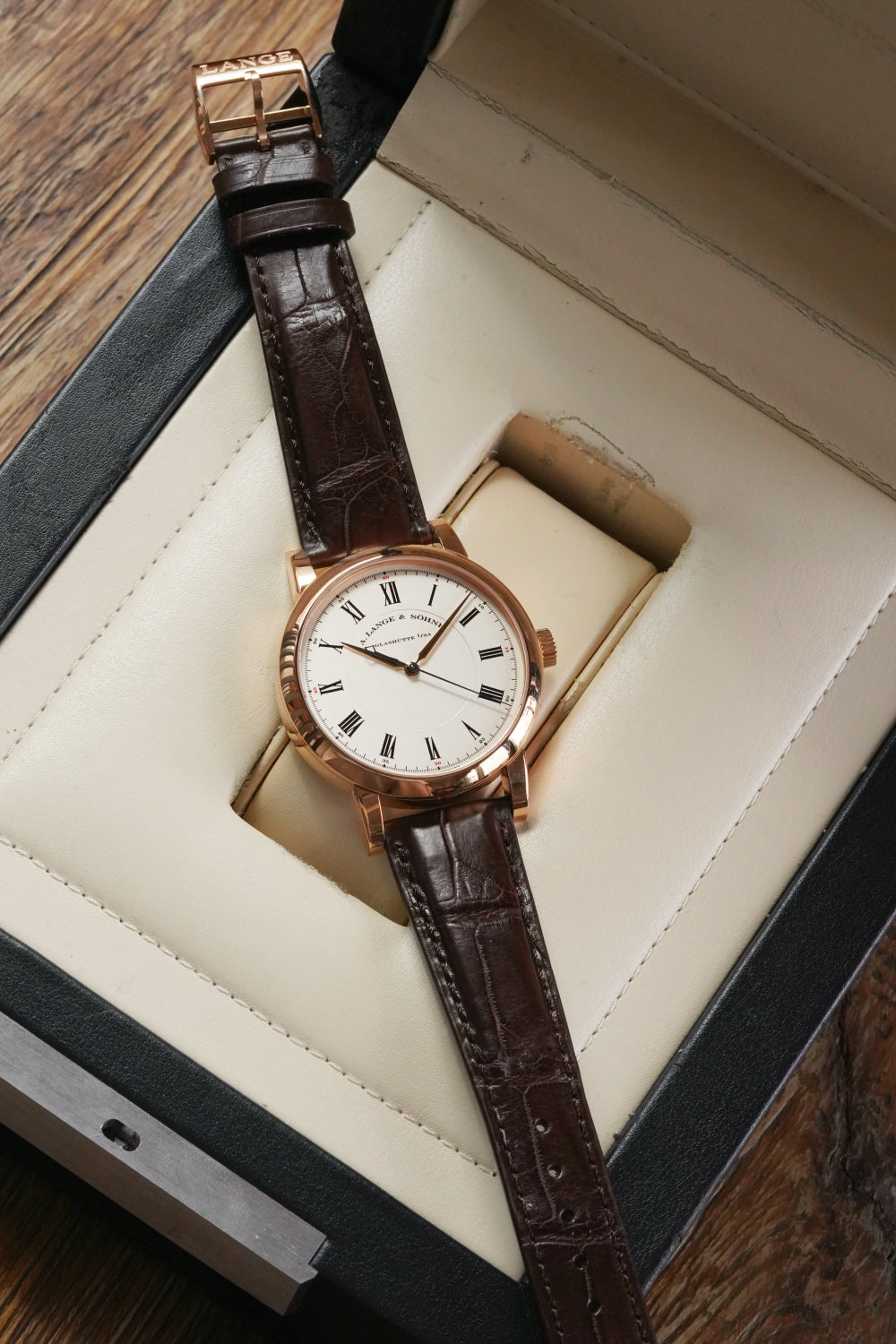 A. Lange & Söhne Ref. 232.032 with box