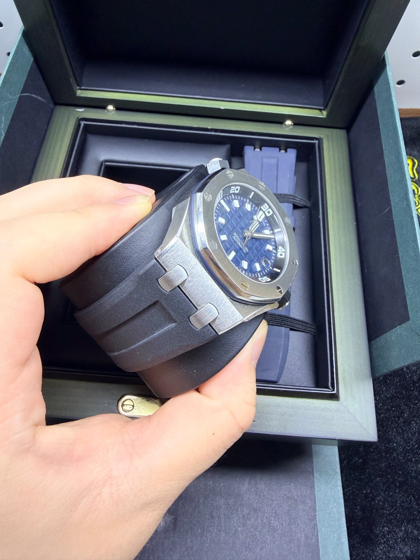 Audemars Piguet Royal Oak Offshore 15720ST.OO.A027CA.01 2023 full set