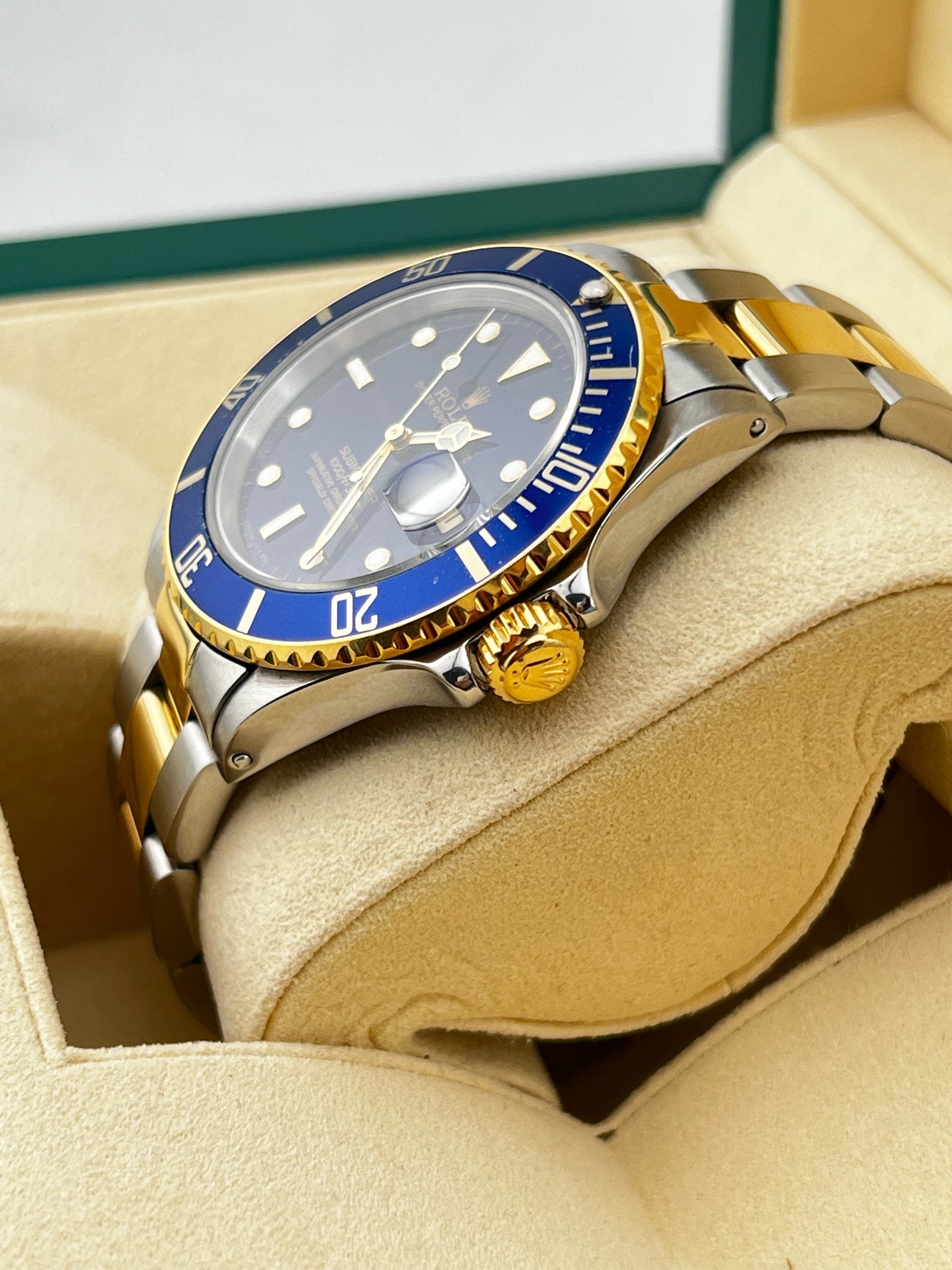Rolex Ref. 16803 submariner 18k yellow gold 40mm date display mint condition watch only