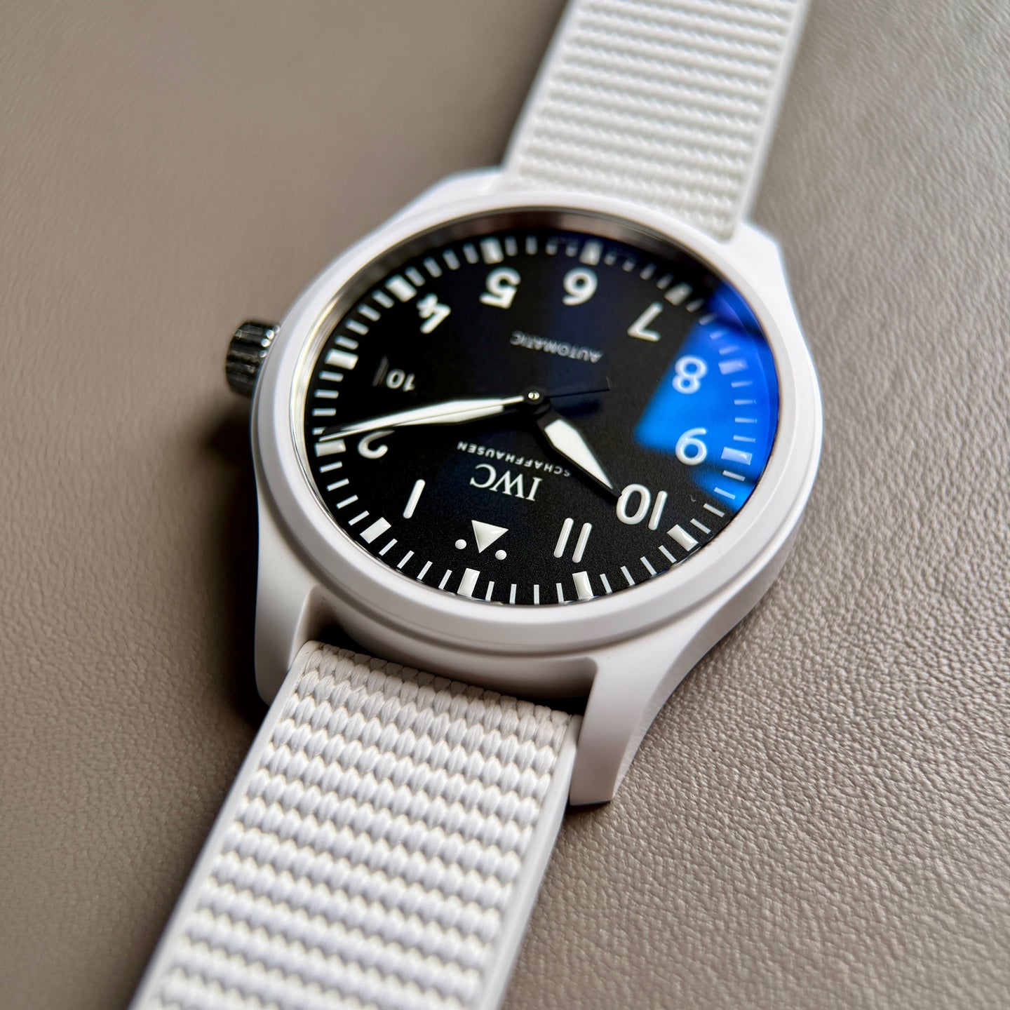 IWC Pilot’s Watch IW328104, 2025 full set