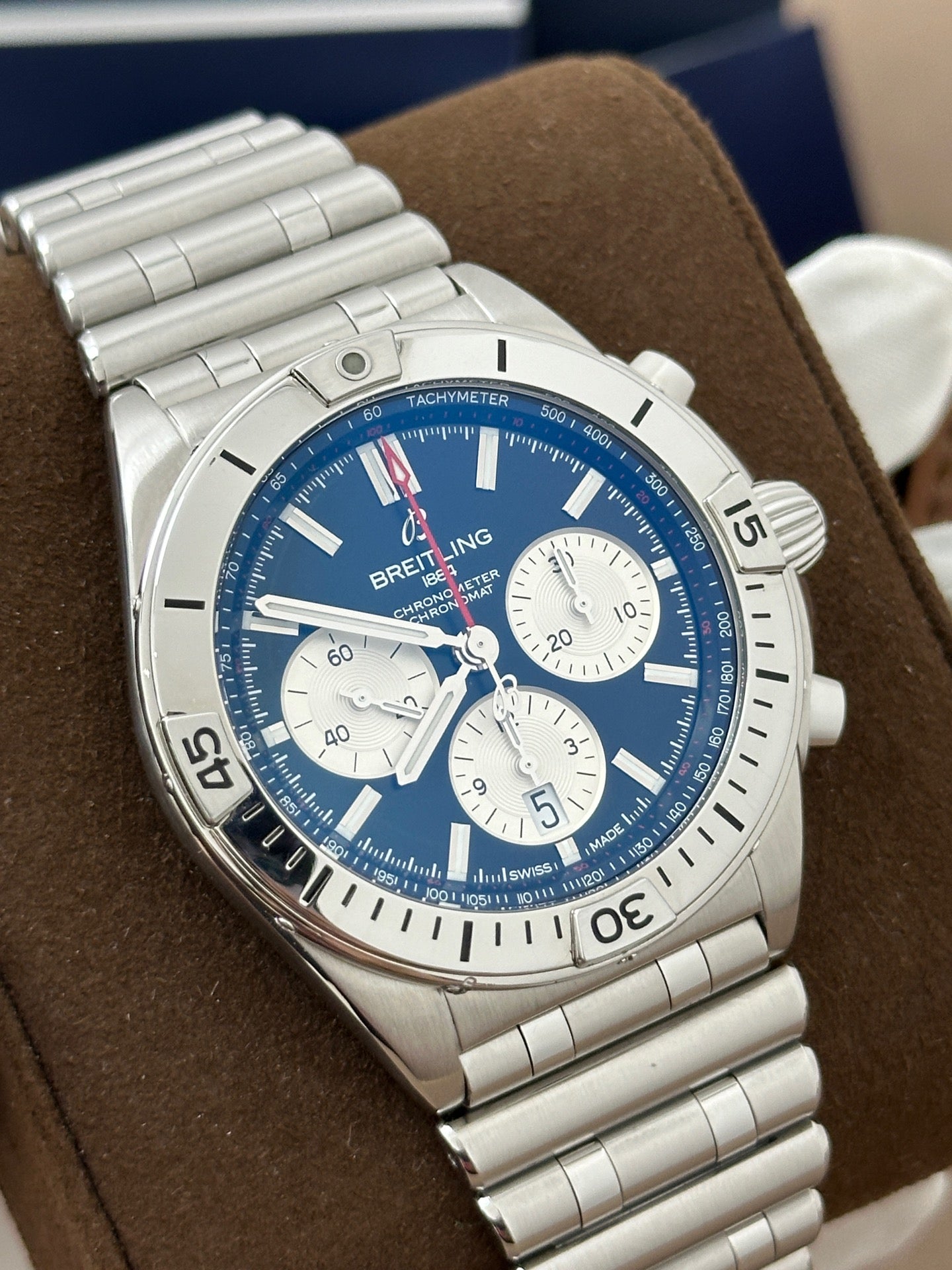Breitling Chronomat AB0134101B1A1 black dial three chronograph counters 2020 full set