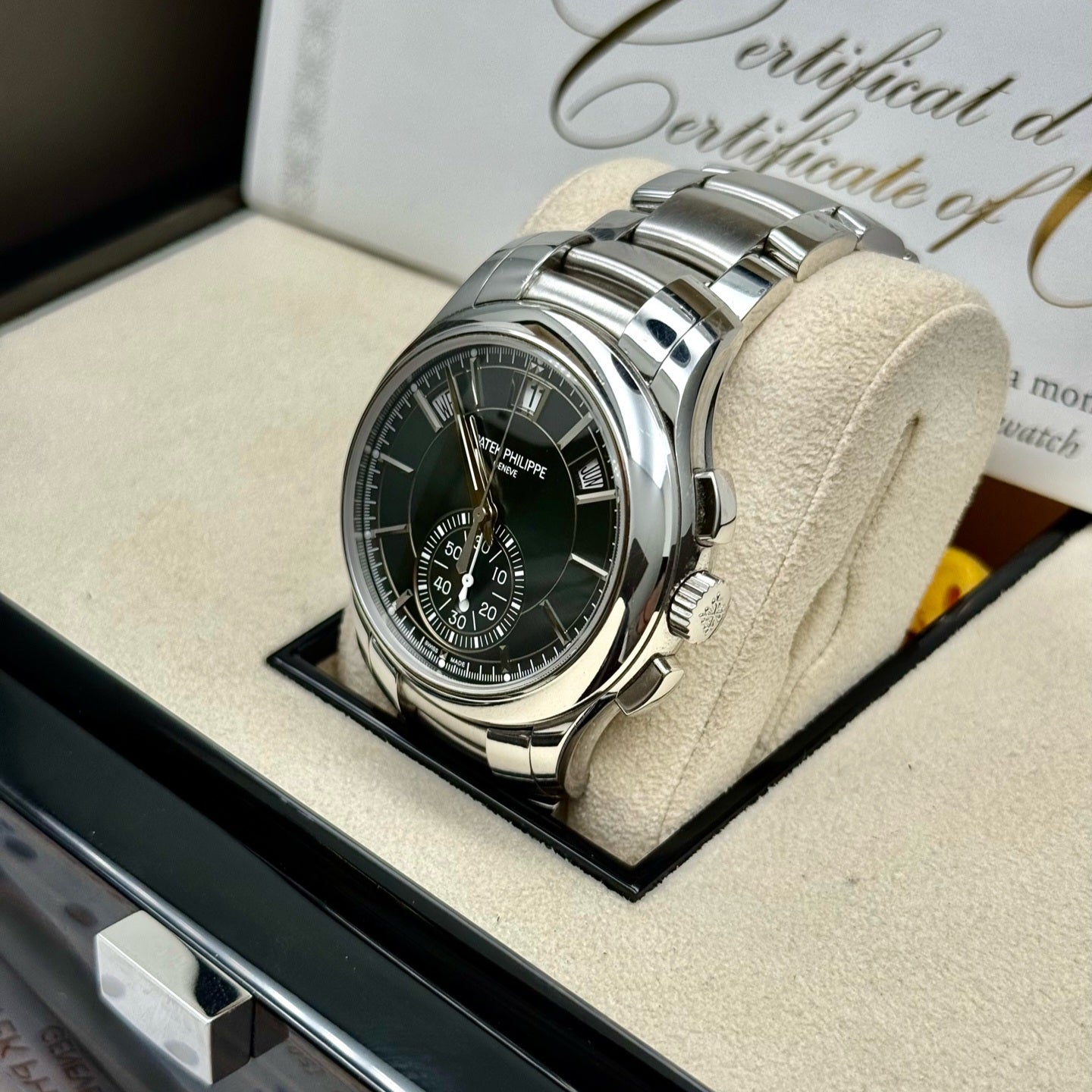 Patek Philippe Complications Ref. 5905/1A-001 automatic winding full set dated 2022 stainless steel 42mm