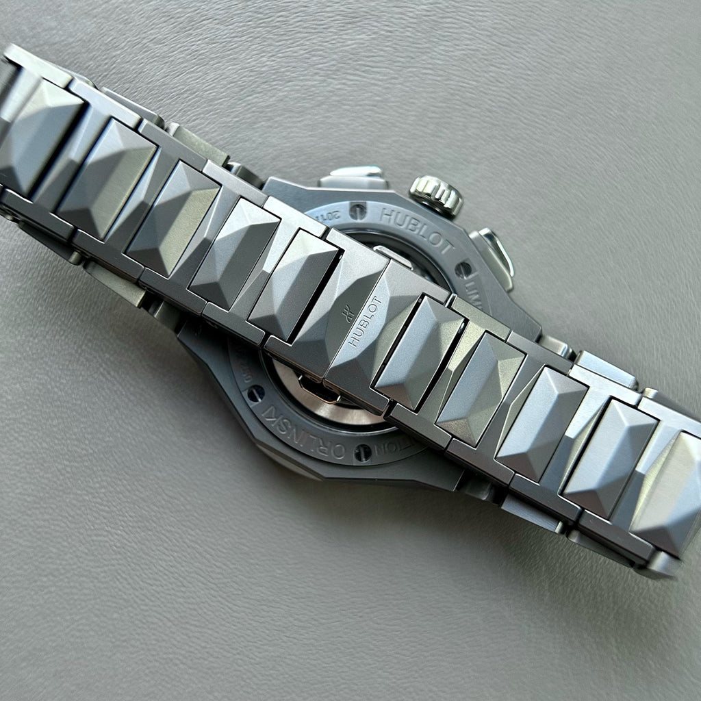 Hublot Classic Fusion 549.NI.1270.NI.ORL23 French sculptor Orinsky limited to 250 pieces 2025 full set