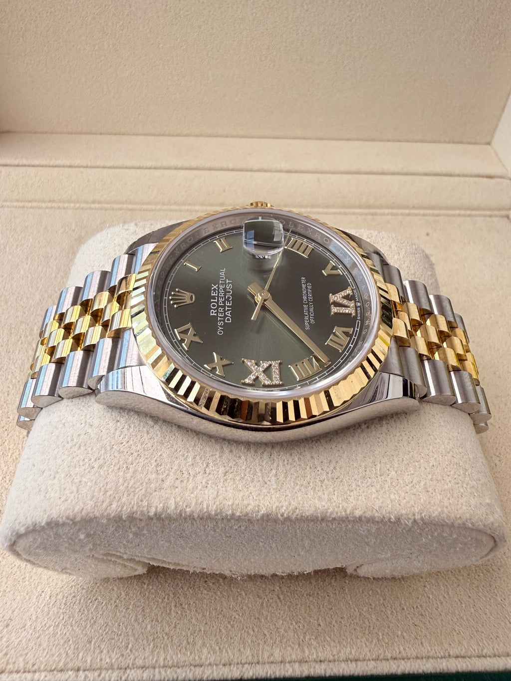 Rolex Datejust Ref. M126233-0025 automatic winding two tone oystersteel and yellow gold 36mm watch only