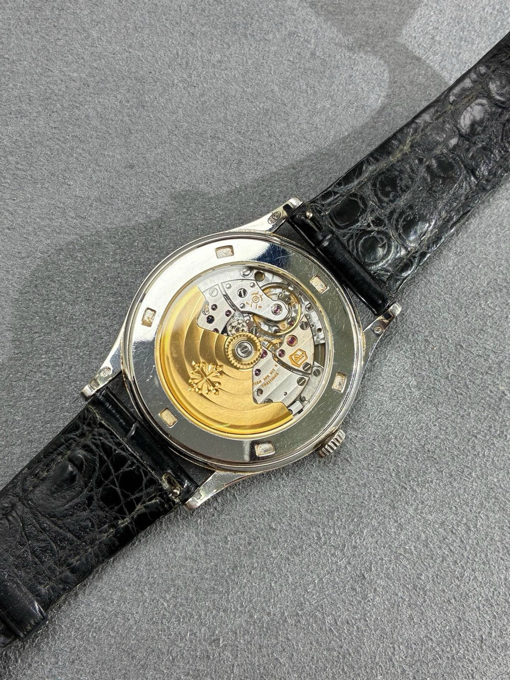 Patek Philippe Calatrava Ref. 5296G-010 automatic mechanical 18k white gold 38mm 2016 full set
