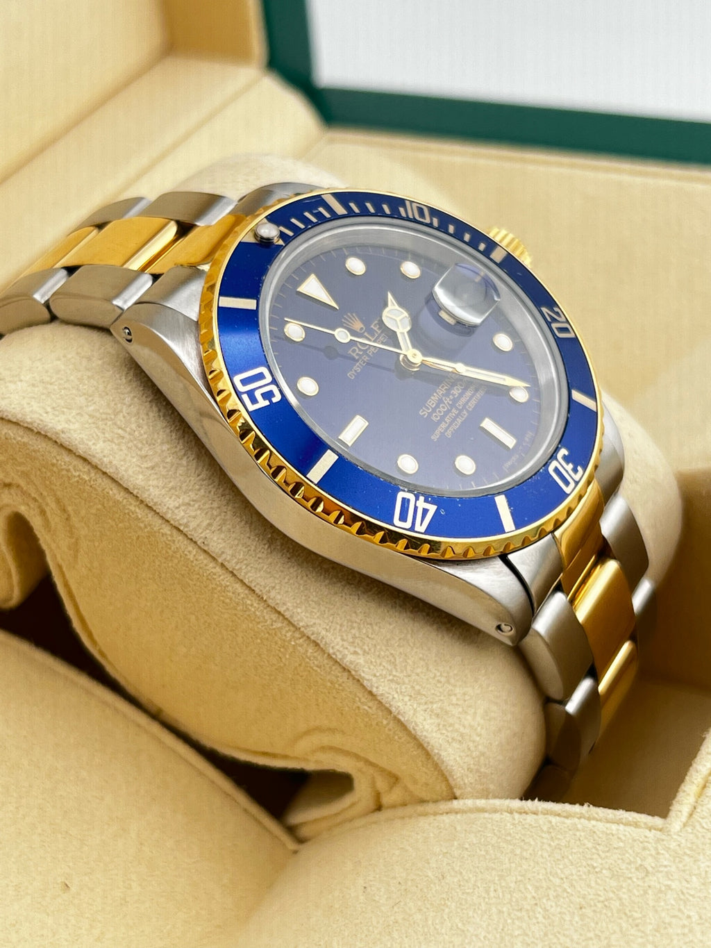 Rolex Ref. 16803 submariner 18k yellow gold 40mm date display mint condition watch only