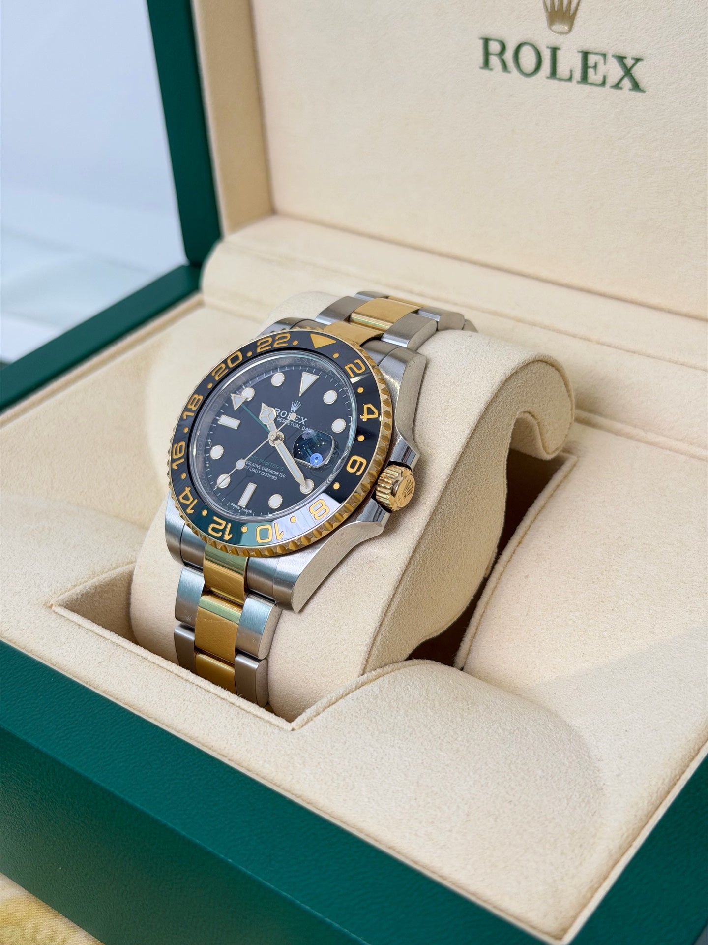Rolex GMT-Master II 116713LN 2018 full set full links