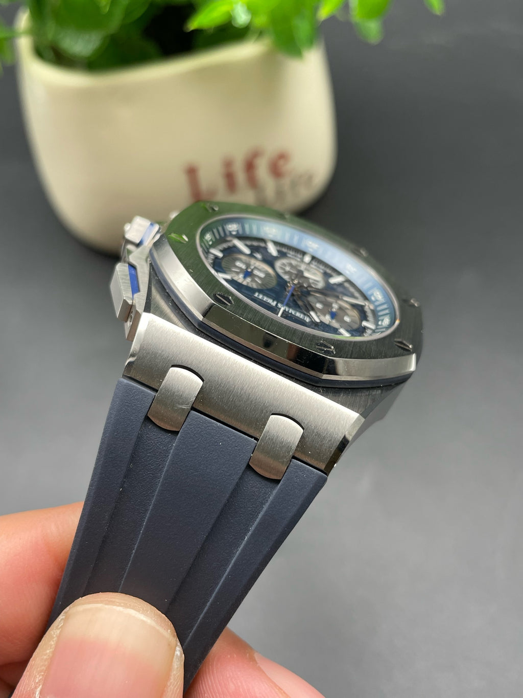Audemars Piguet Royal Oak Offshore Ref. 26480TI.OO.A027CA.01 stock piece mint condition watch only